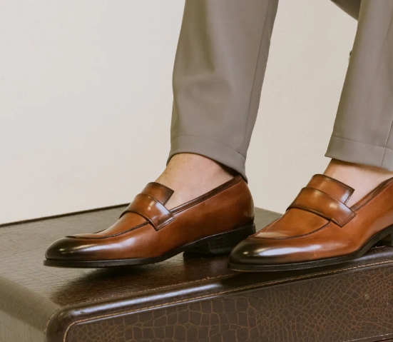 איך זוג נעליים של Allen Edmonds שינה לי את הביטחון בחדר הישיבות