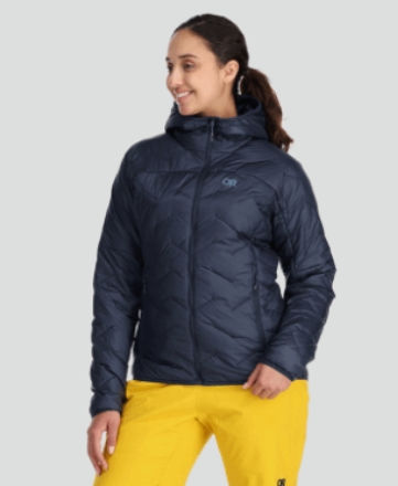 איך ה-Outdoor Research Echo Hoodie הפכה לפריט חובה שלי